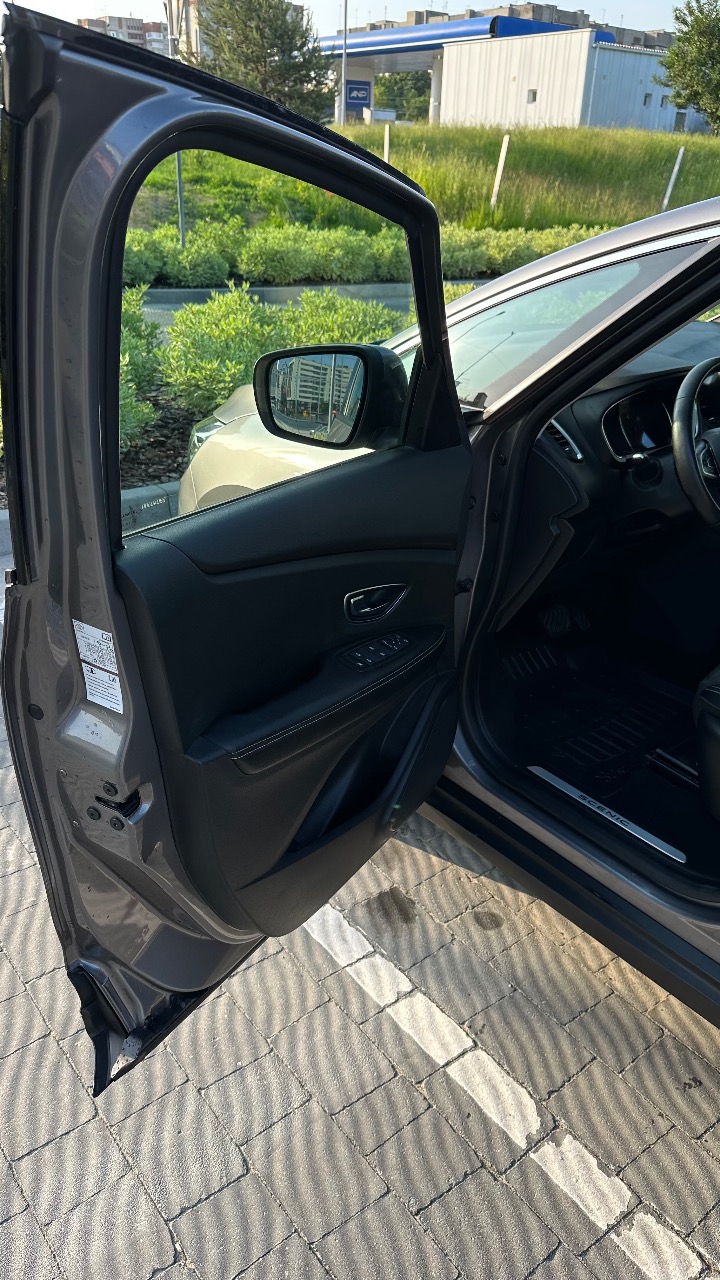 Renault Scenic - фото 49