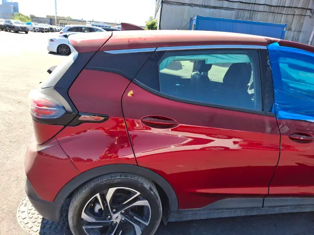 Chevrolet Bolt - фото 2
