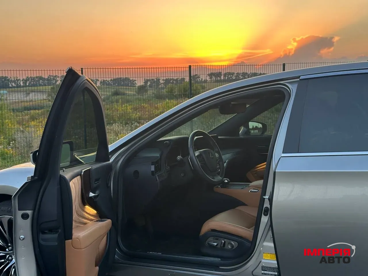 Lexus LS - фото 27