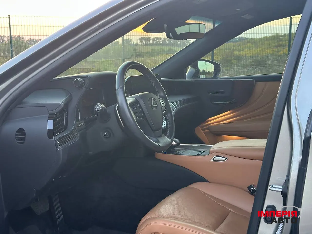 Lexus LS - фото 26