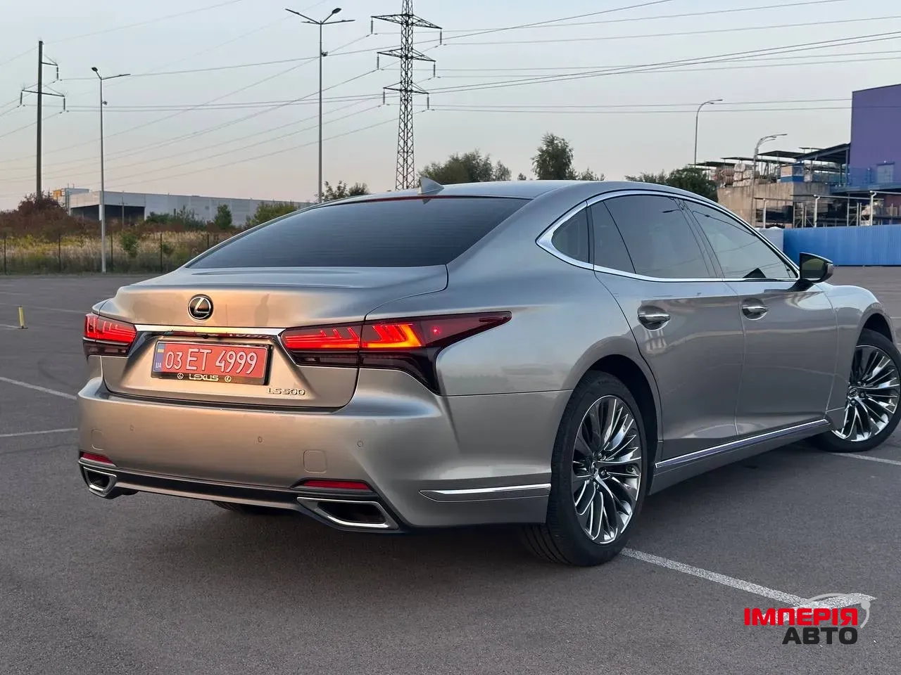 Lexus LS - фото 9