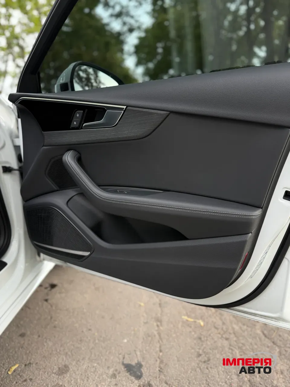 Audi A4 - фото 28