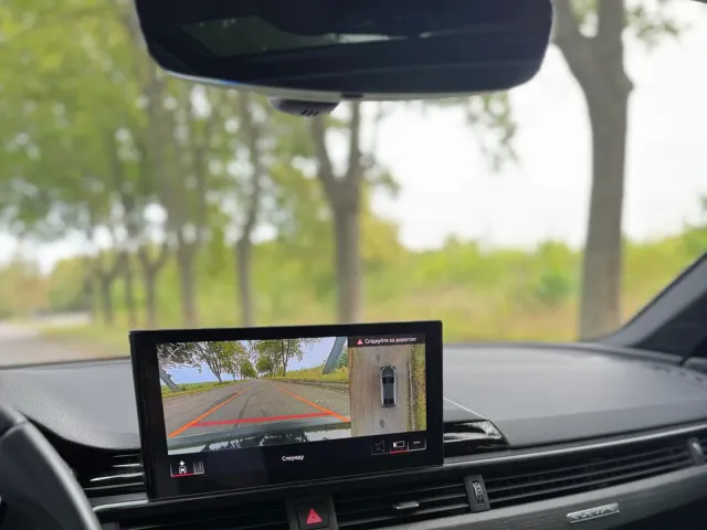 Audi A4 - фото 5