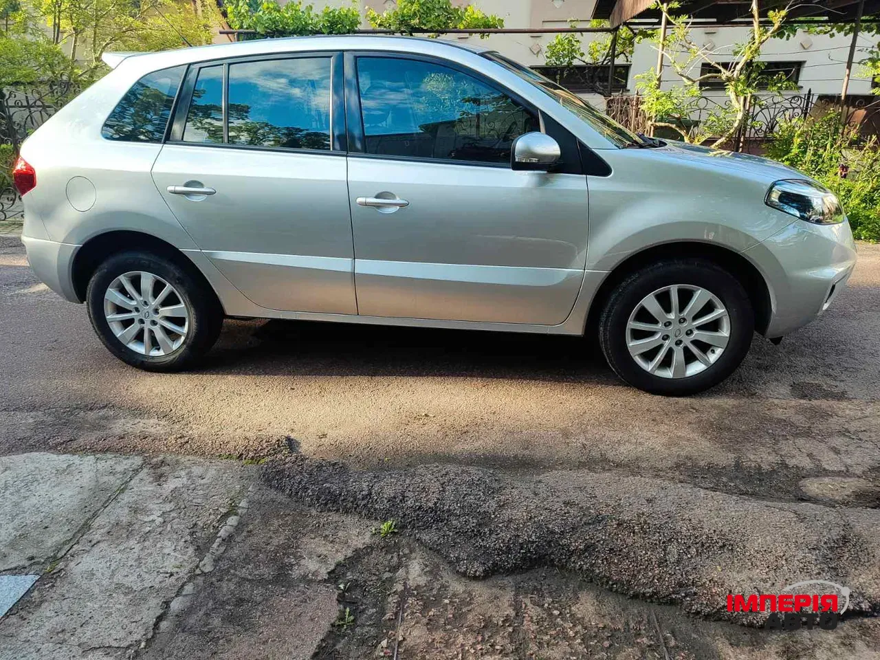 Renault Koleos - фото 1