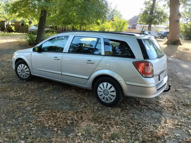 Opel Astra - фото 5