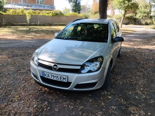 Opel Astra - фото 2