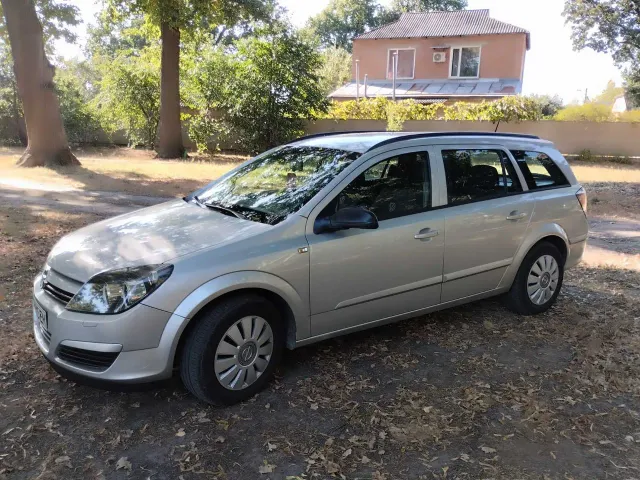 Opel Astra - фото 3