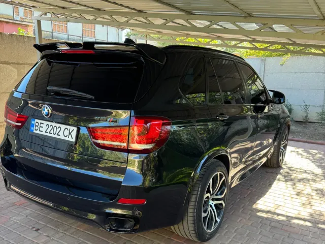 BMW X5 - фото 1