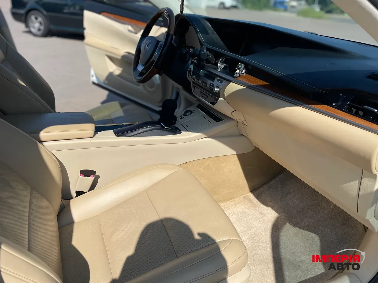 Lexus ES - фото 17