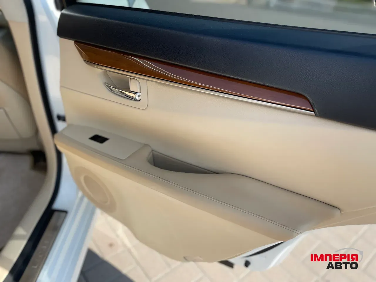 Lexus ES - фото 14