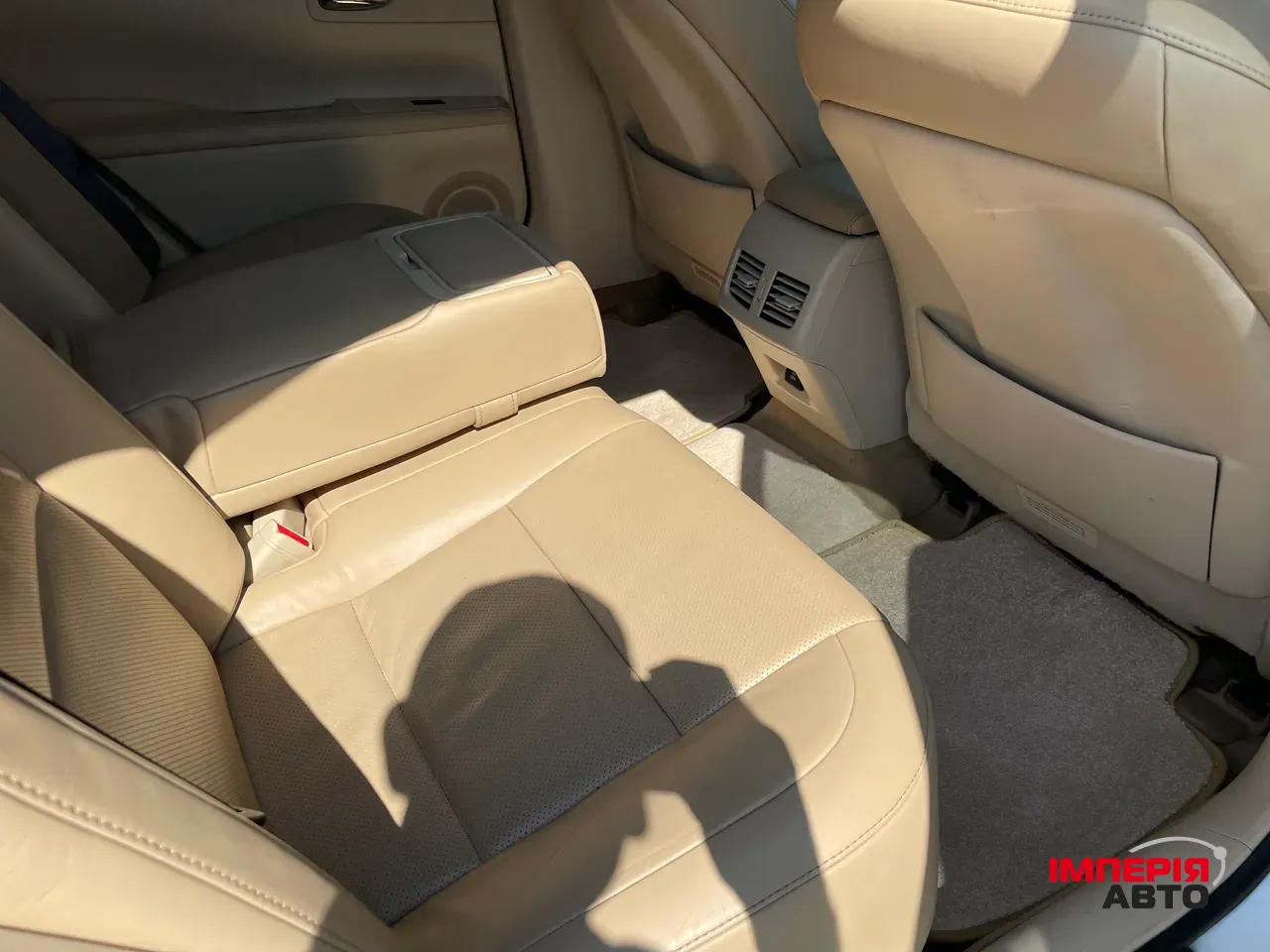 Lexus ES - фото 15