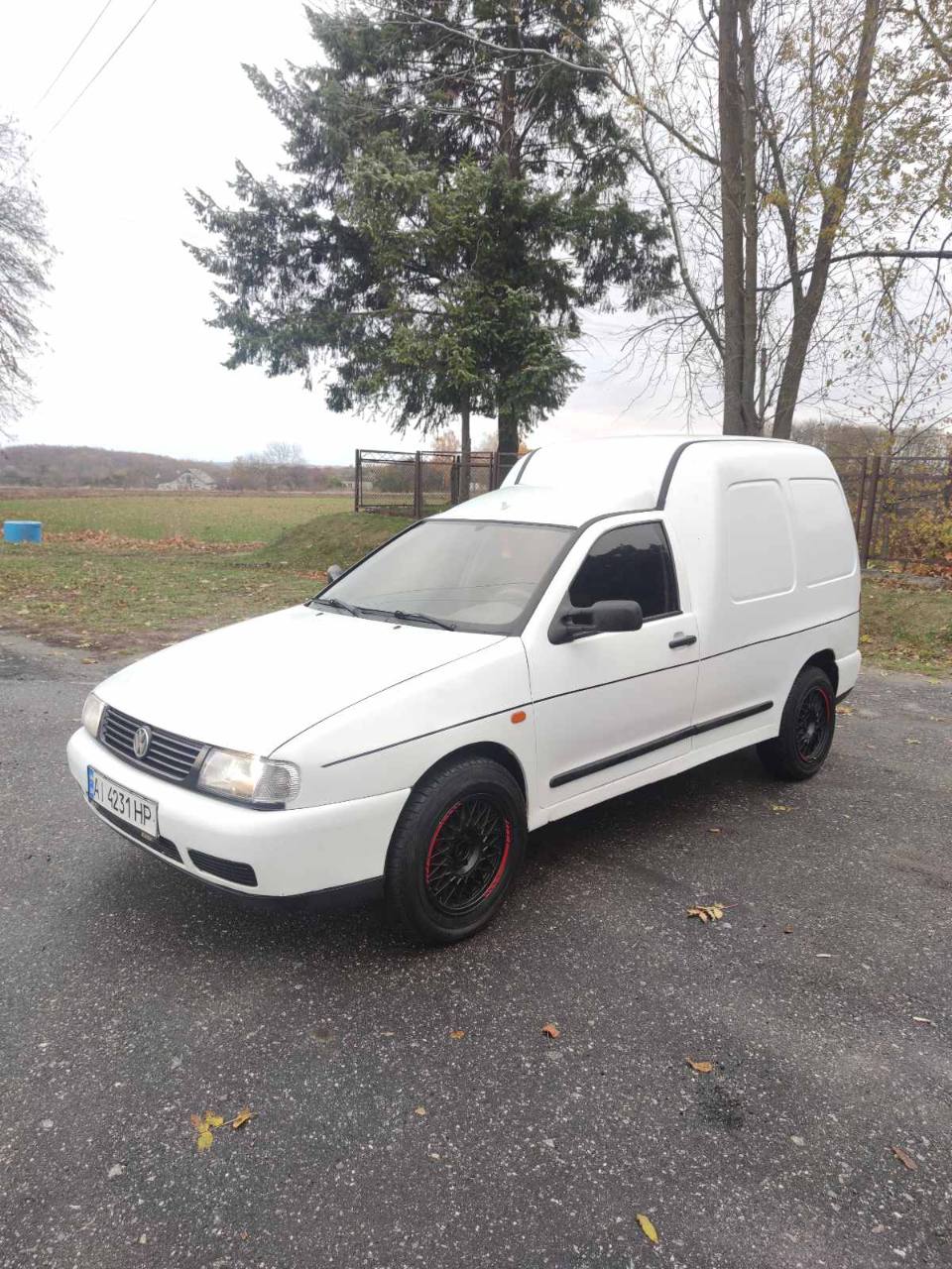 Volkswagen Caddy - фото 6