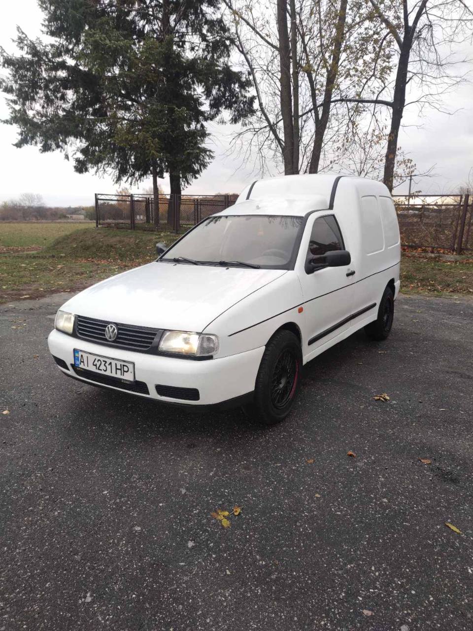 Volkswagen Caddy - фото 8