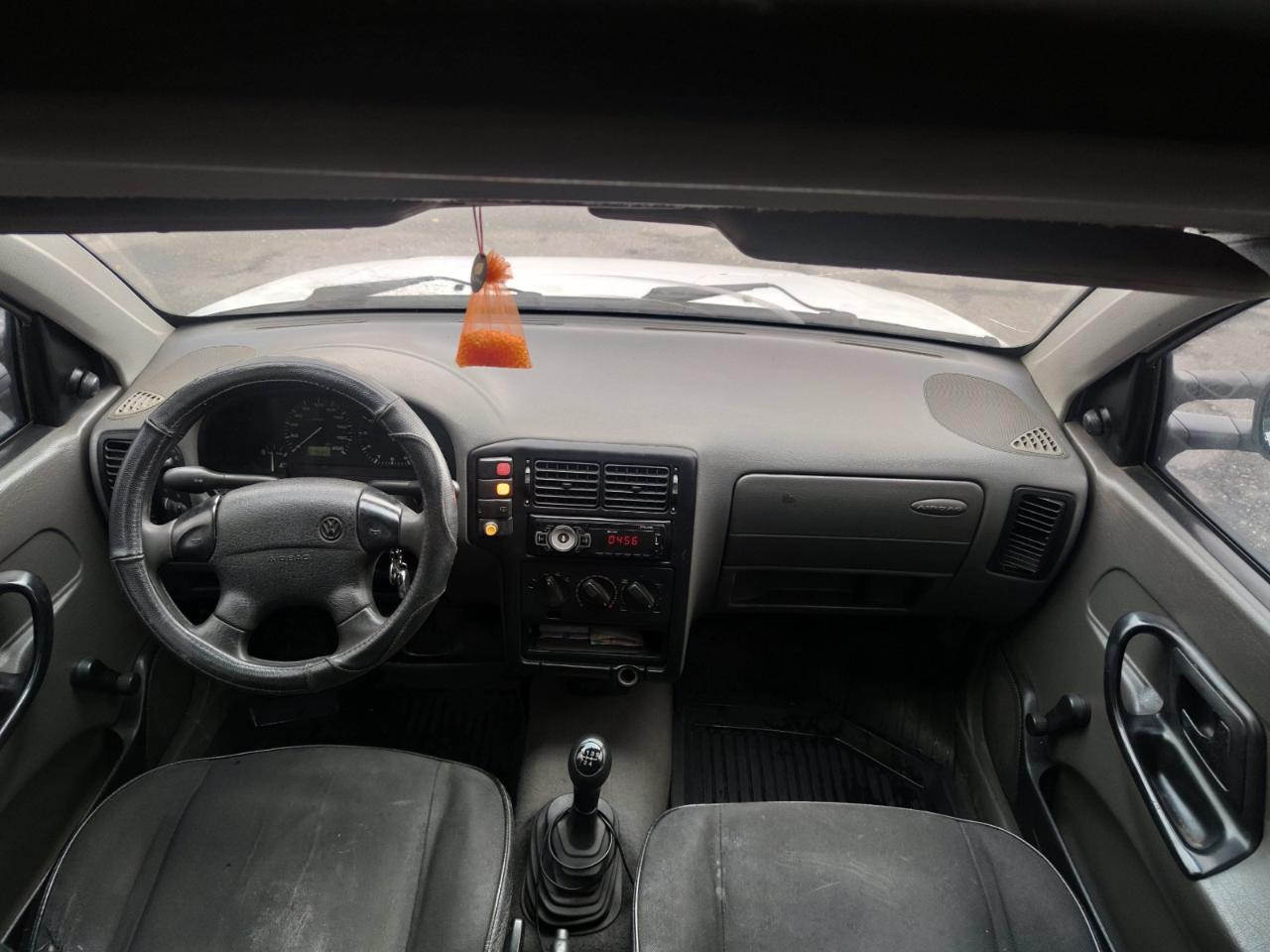Volkswagen Caddy - фото 1