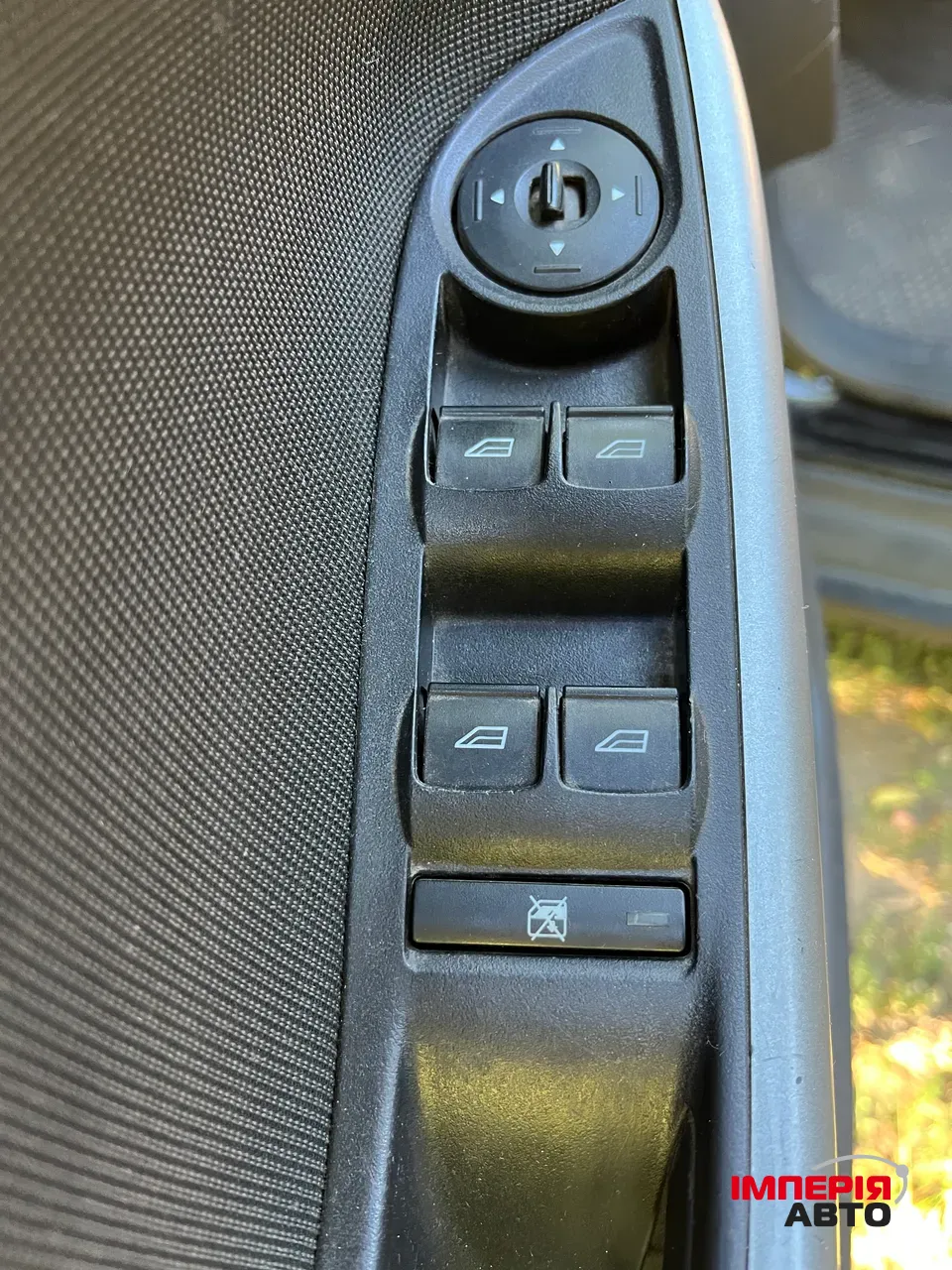 Ford Focus - фото 7