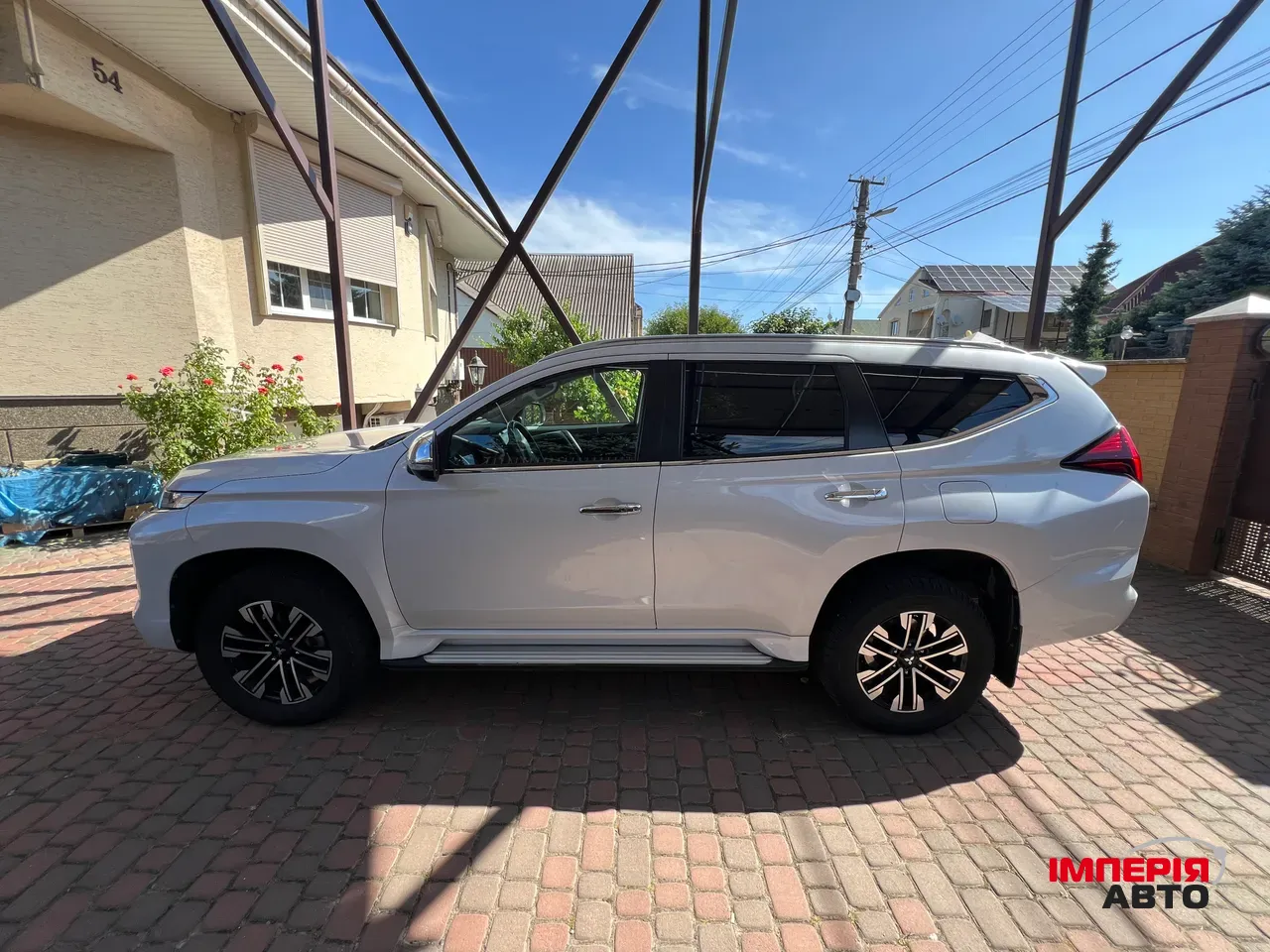 Mitsubishi Pajero Sport - фото 1