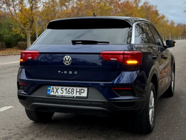 Volkswagen T-Roc - фото 5