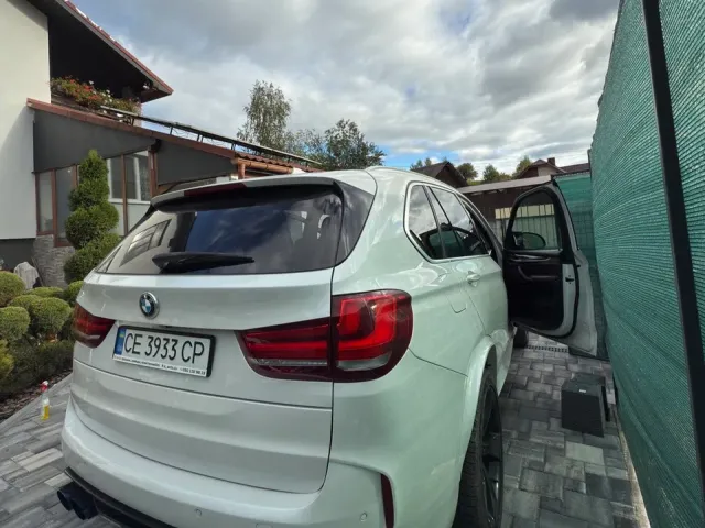 BMW X5 - фото 3