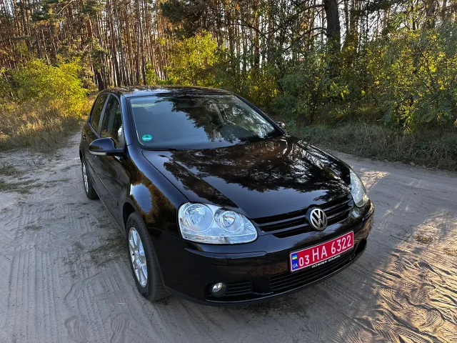 Volkswagen Golf - фото 1