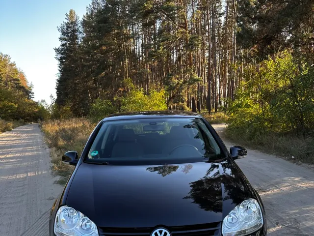 Volkswagen Golf - фото 4