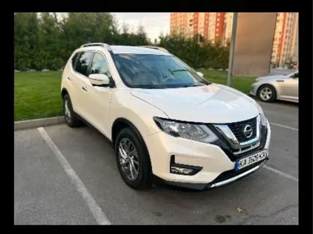 Nissan Rogue - фото 1