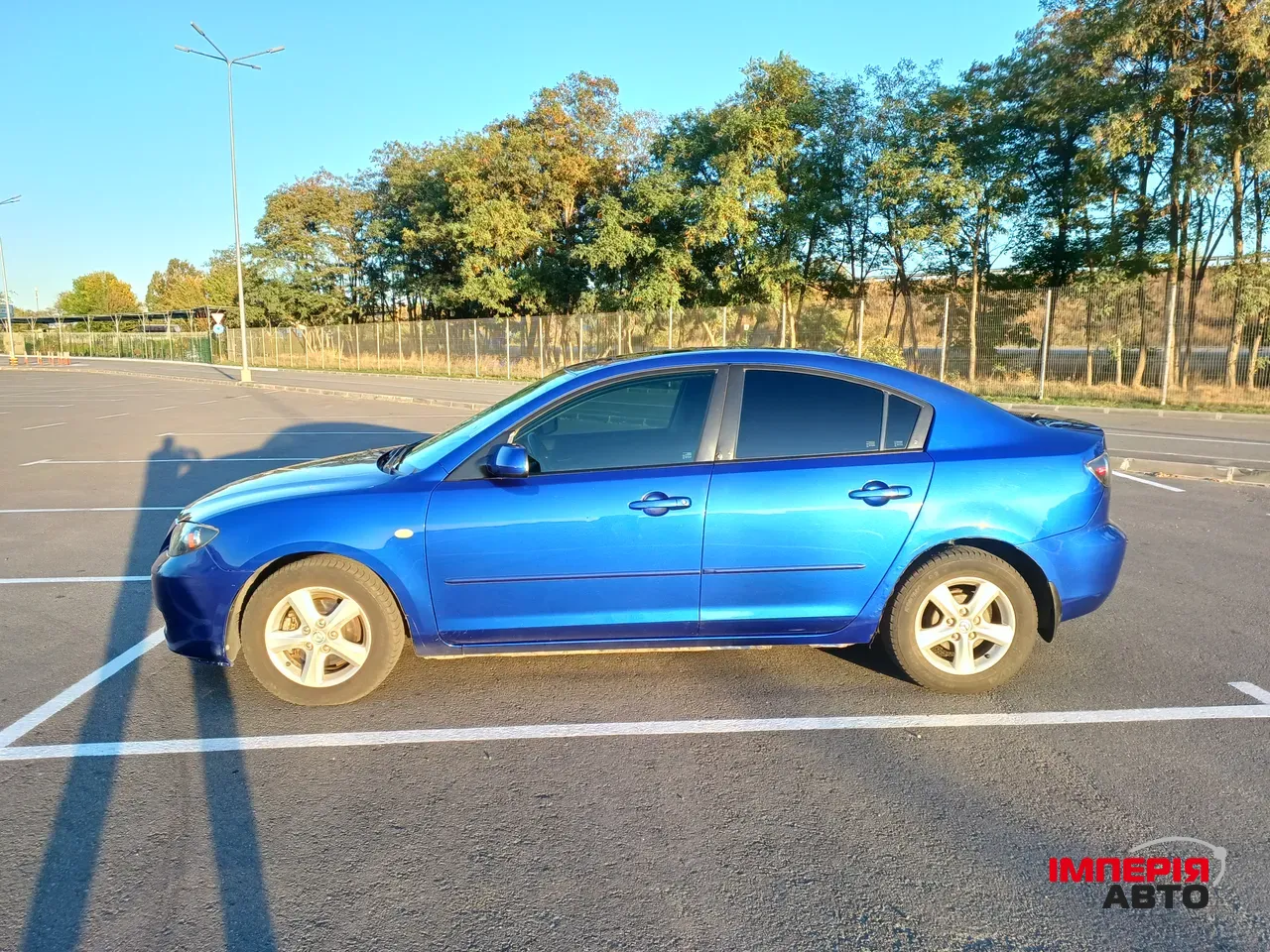 Mazda 3 - фото 4