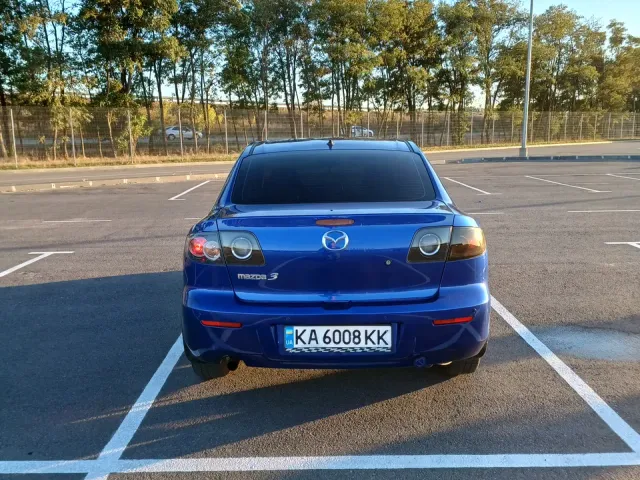 Mazda 3 - фото 5