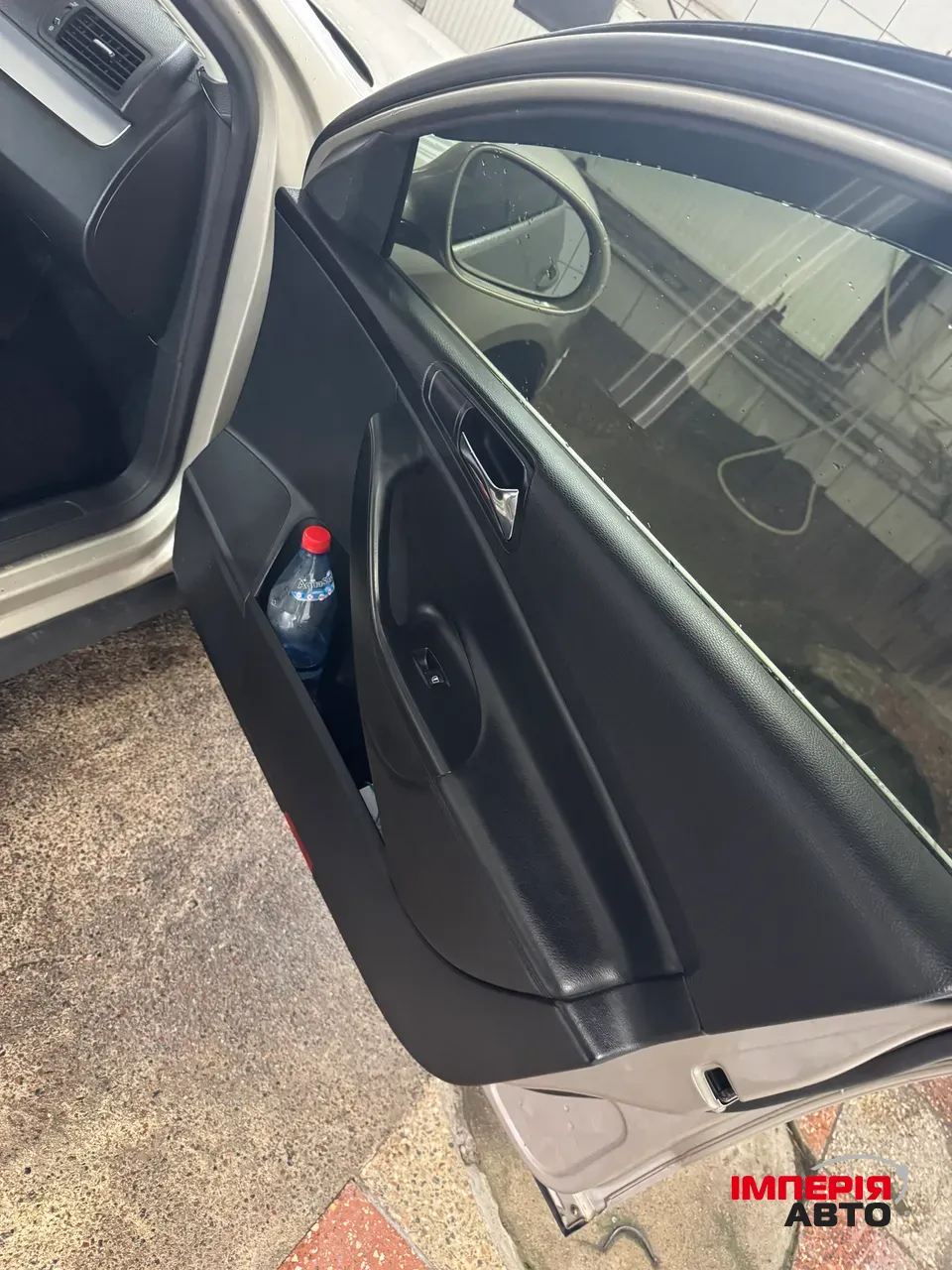 Volkswagen Passat - фото 3