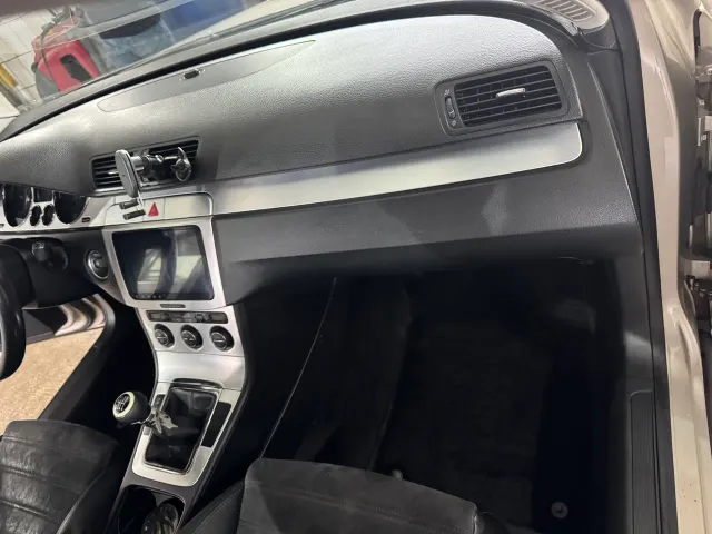 Volkswagen Passat - фото 1