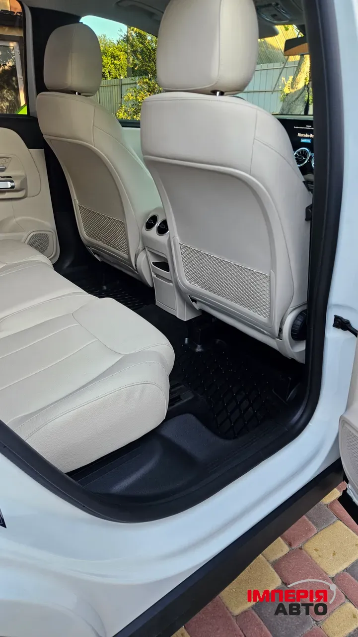 Mercedes-Benz GLB - фото 18