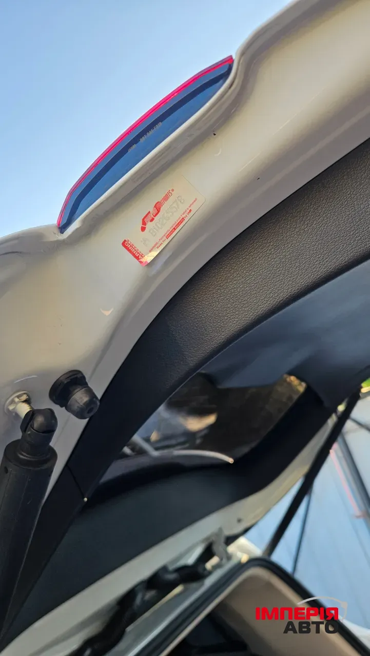 Mercedes-Benz GLB - фото 11