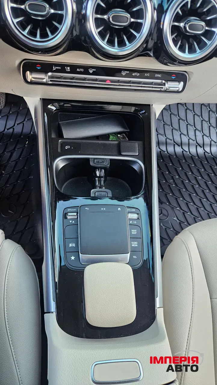 Mercedes-Benz GLB - фото 35