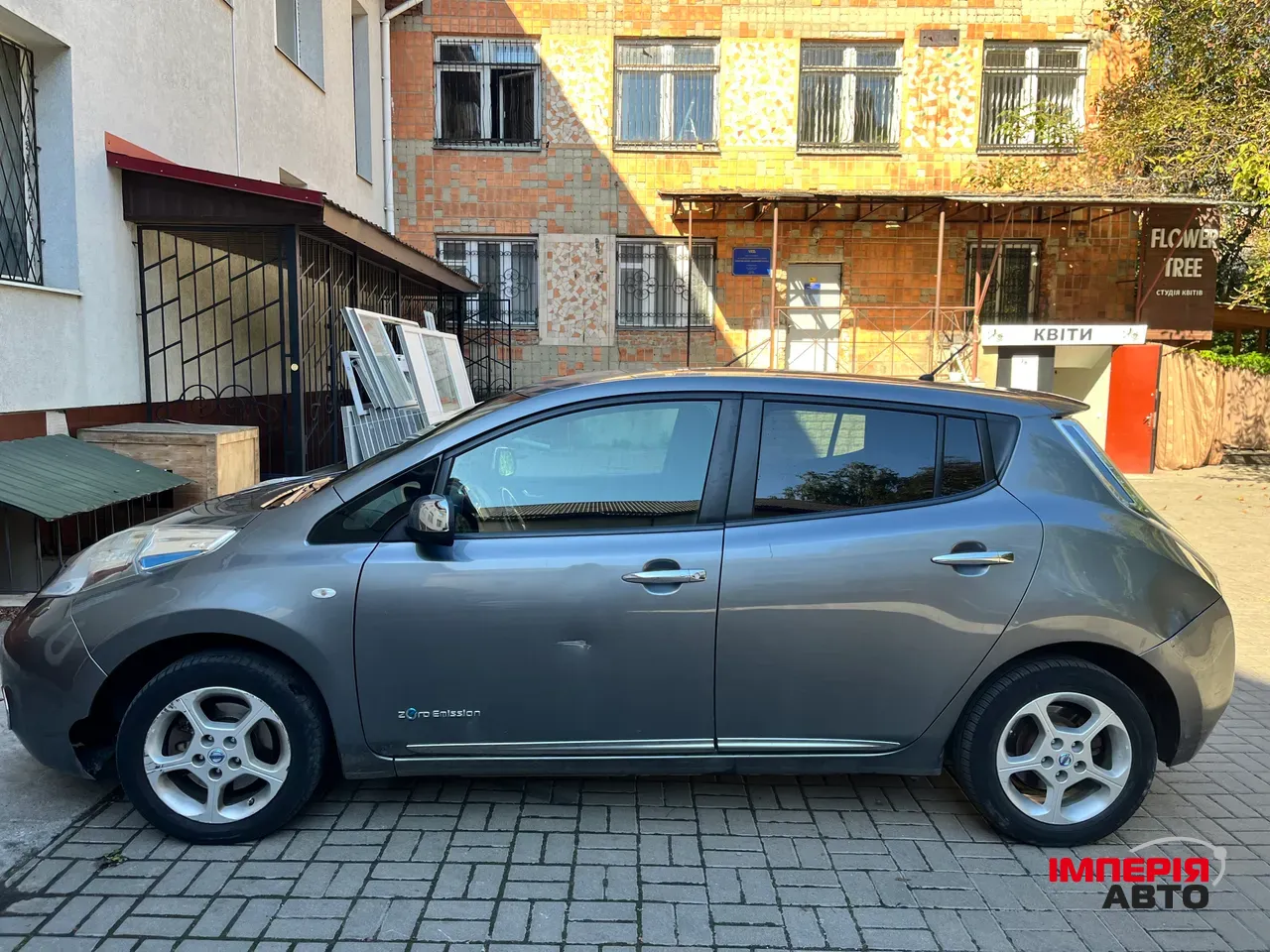 Nissan Leaf - фото 2