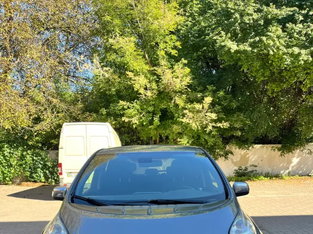 Nissan Leaf - фото 4