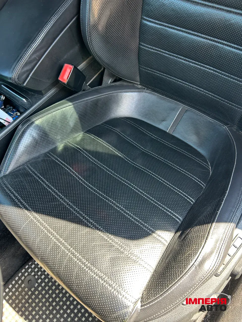 Volkswagen Passat CC - фото 17