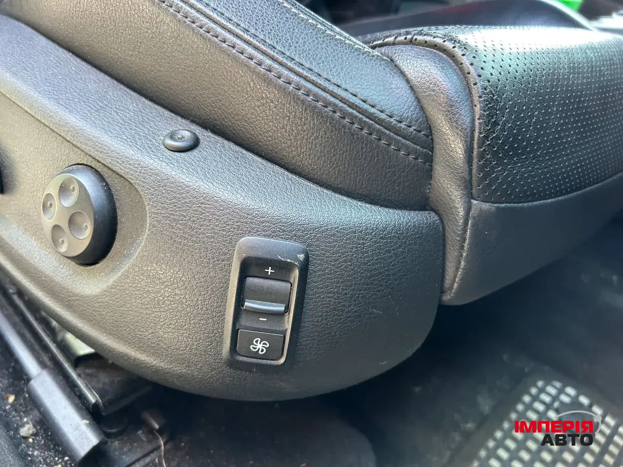 Volkswagen Passat CC - фото 9