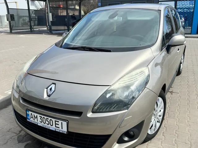 Renault Scenic - фото 1