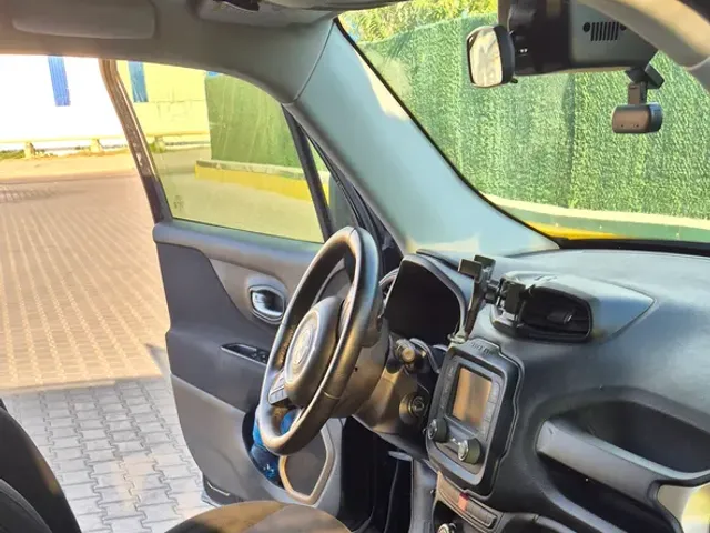 Jeep Renegade - фото 5