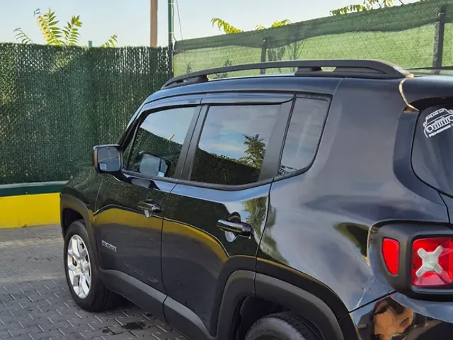Jeep Renegade - фото 4