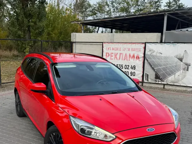 Ford Focus - фото 1