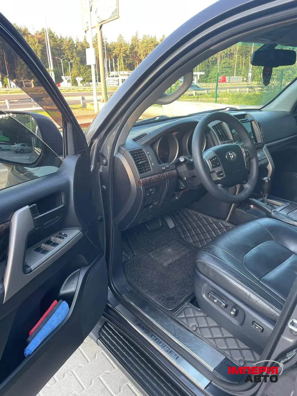 Toyota Land Cruiser - фото 14