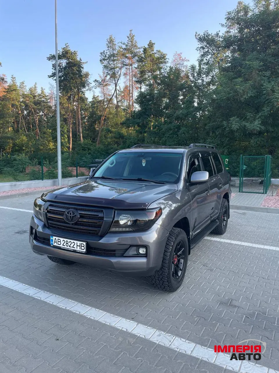 Toyota Land Cruiser - фото 1