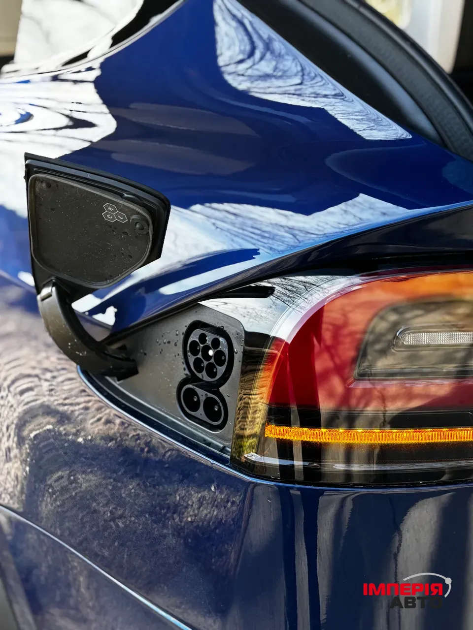 Tesla Model X - фото 3