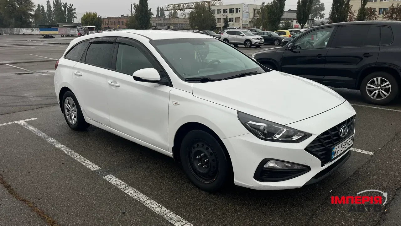 Hyundai i30 - фото 4