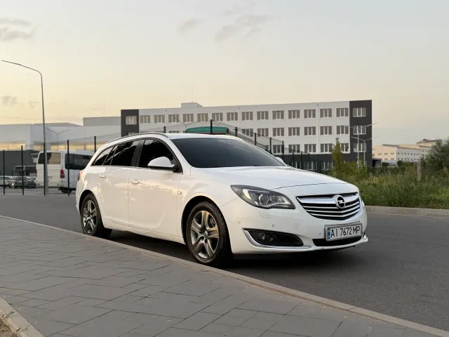 Opel Insignia - фото 4