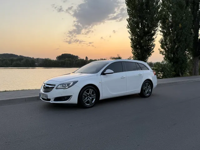 Opel Insignia - фото 2