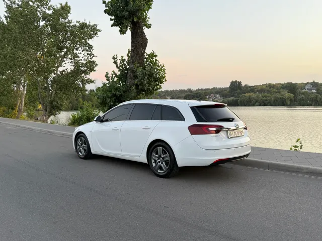 Opel Insignia - фото 5