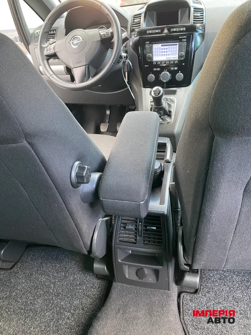 Opel Zafira - фото 27