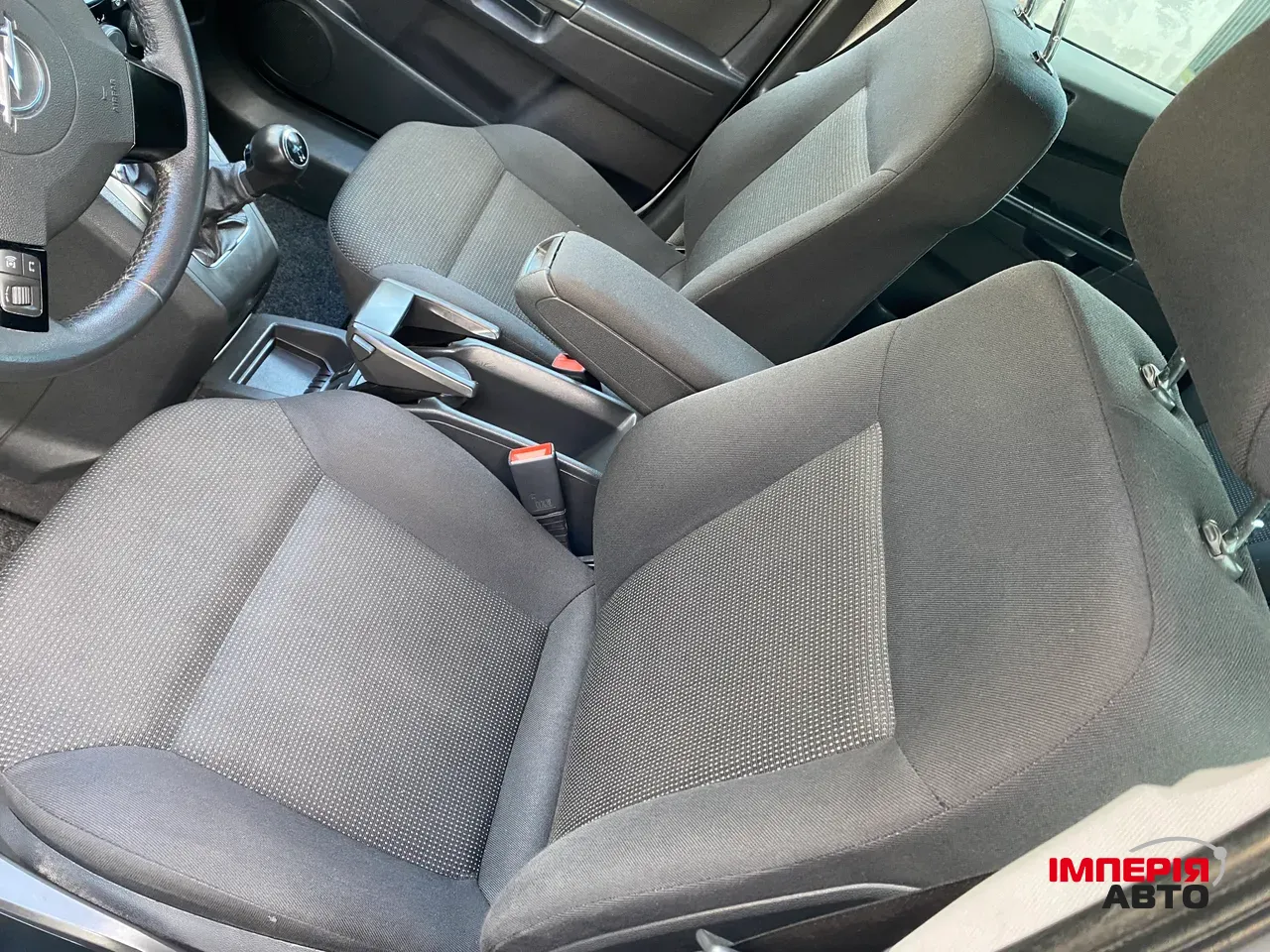 Opel Zafira - фото 33