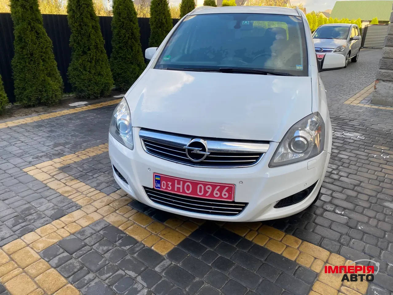 Opel Zafira - фото 11